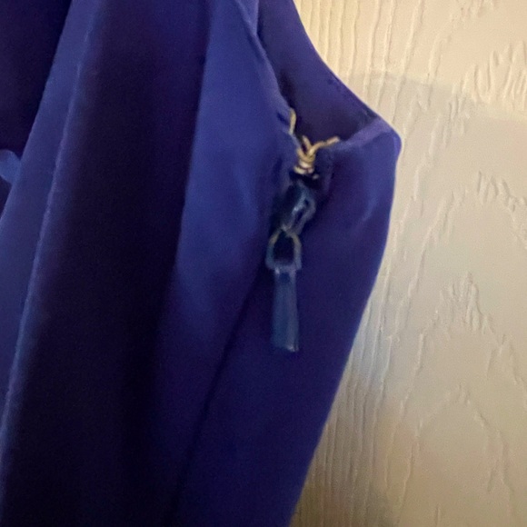 Sleeveless Dress for all Occasions - Picture 5 of 11